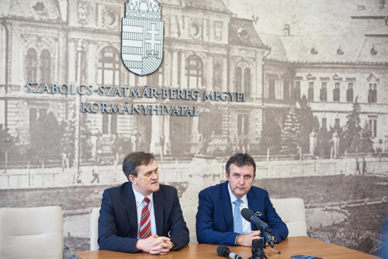 Sajtótájékoztató az iparfejlesztésről