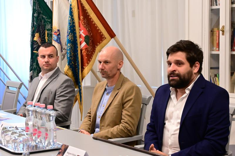 Sajtótájékoztatón ismertették a Kállay Gyűjtemény júniusi programjait