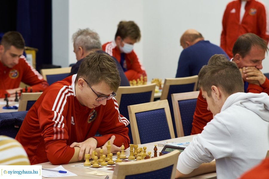 Sakkverseny a Színdbádban