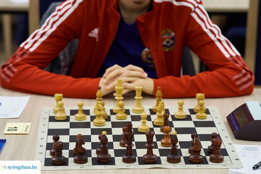 Sakkverseny a Színdbádban