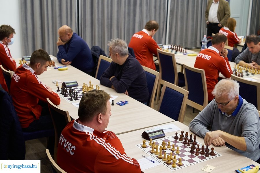 Sakkverseny a Színdbádban