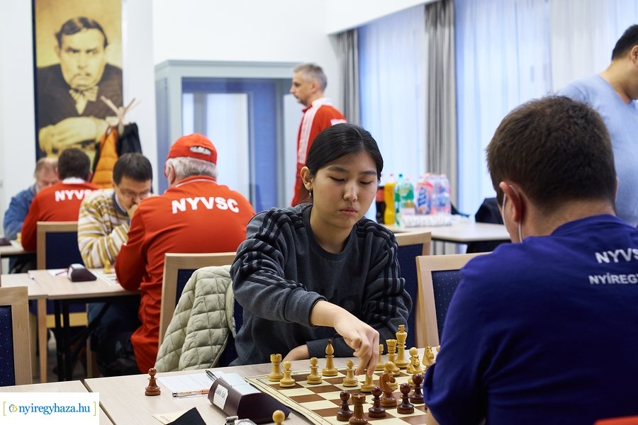 Sakkverseny a Színdbádban