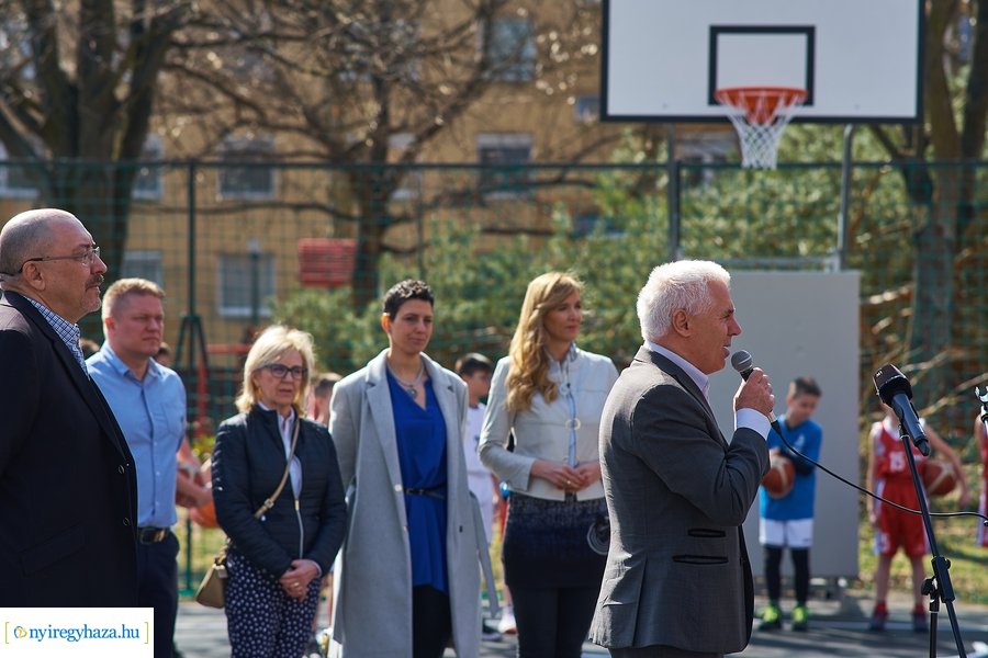 Sallai József Kosárlabda Liget avató