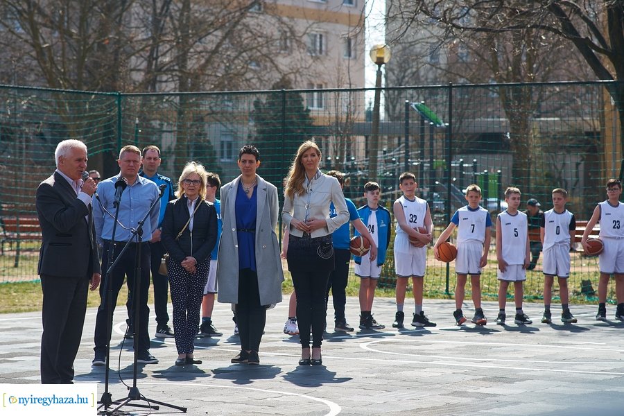 Sallai József Kosárlabda Liget avató