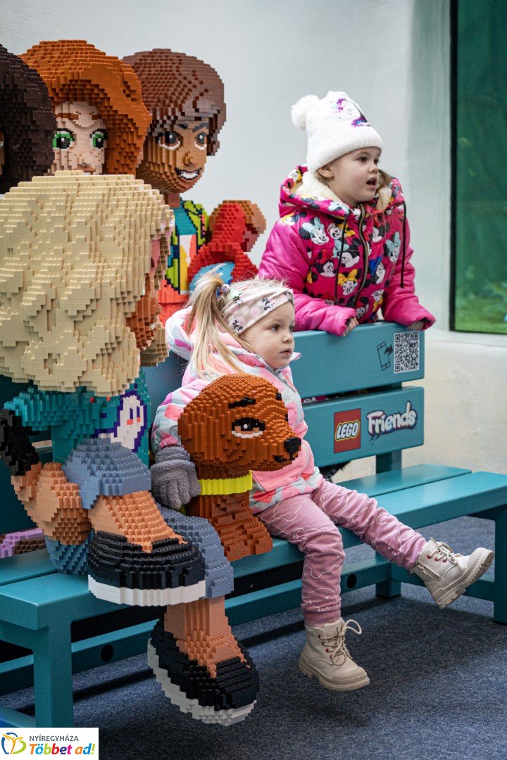Sarkvidéki karácsony a LEGO gyárral a Nyíregyházi Állatparkban