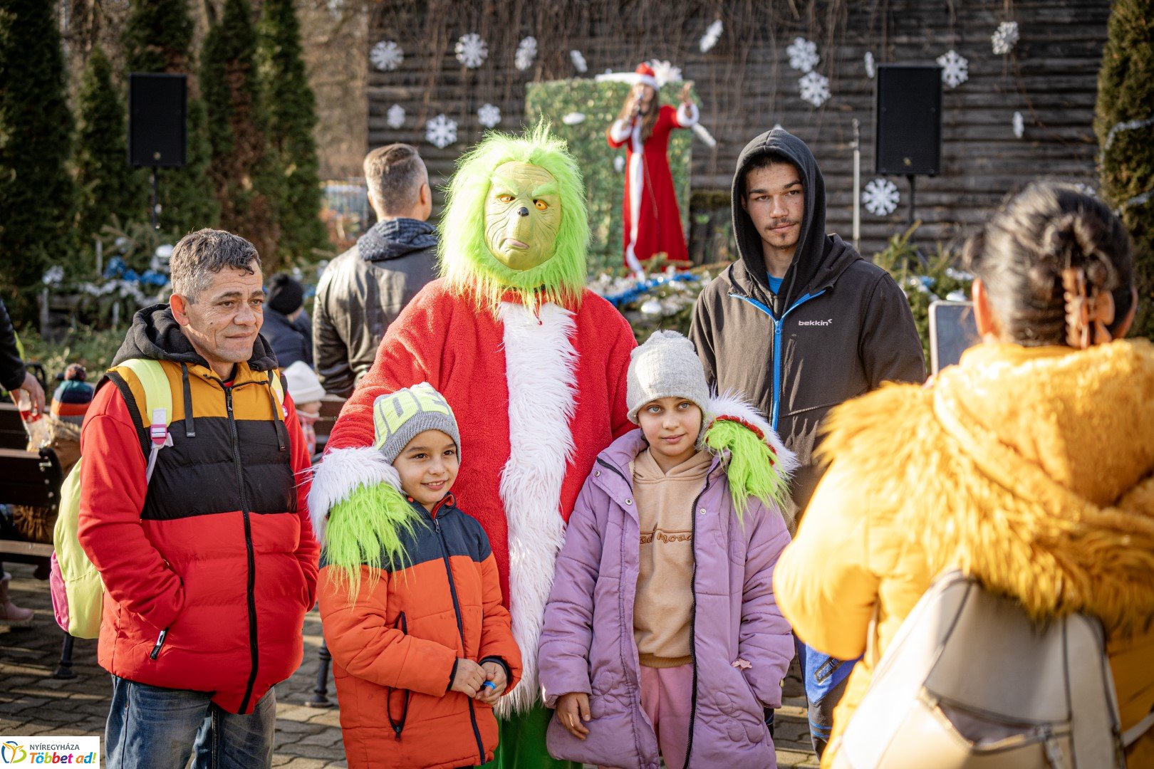 Sarkvidéki karácsony a LEGO gyárral a Nyíregyházi Állatparkban