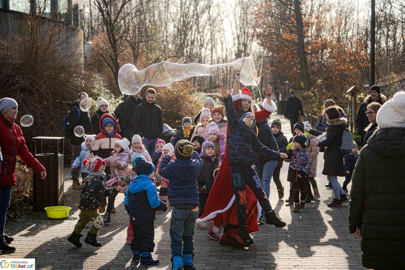 Sarkvidéki karácsony a LEGO gyárral a Nyíregyházi Állatparkban