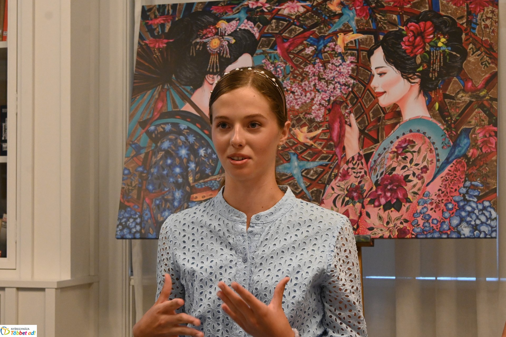 Sávolt Karolina és a Zema porcelán ékszereinek közös kiállításáról tájékozódtak a sajtó munkatársai