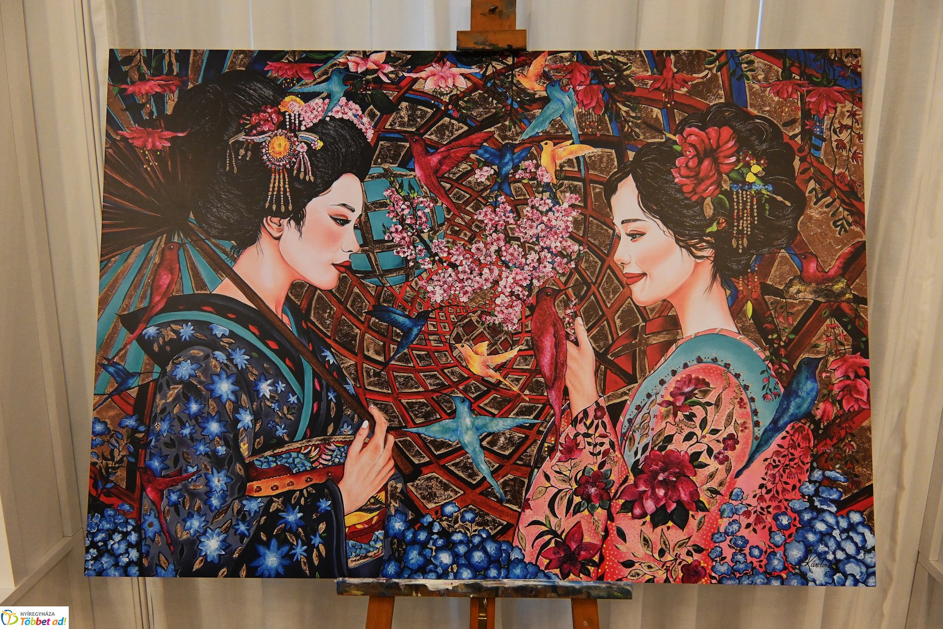 Sávolt Karolina és a Zema porcelán ékszereinek közös kiállításáról tájékozódtak a sajtó munkatársai