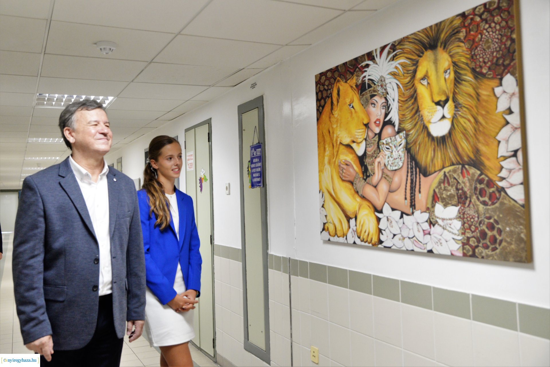 Sávolt Karolina festményei a Fül-Orr-Gégészeti Osztályon