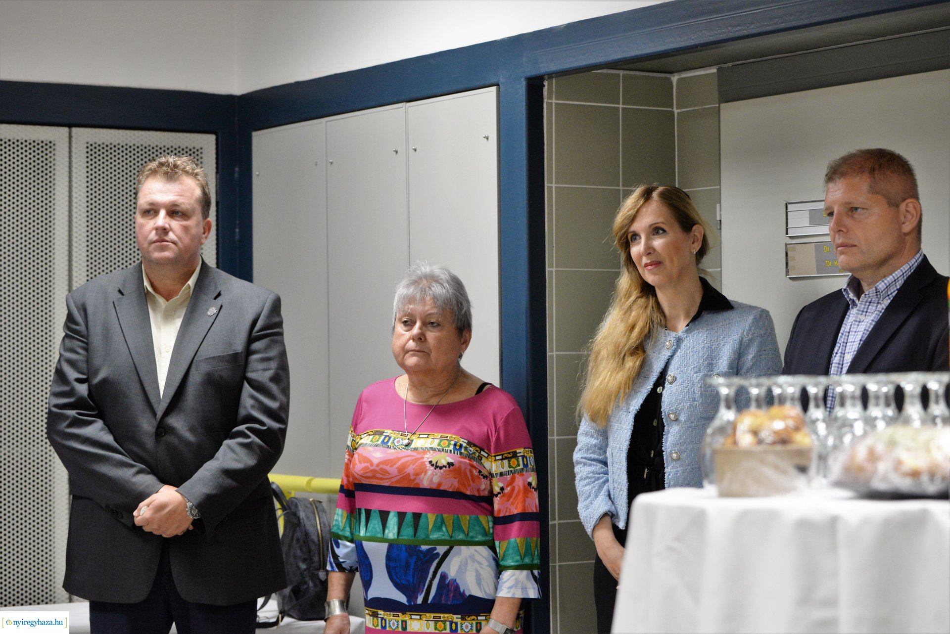 Sávolt Karolina festményei a Fül-Orr-Gégészeti Osztályon