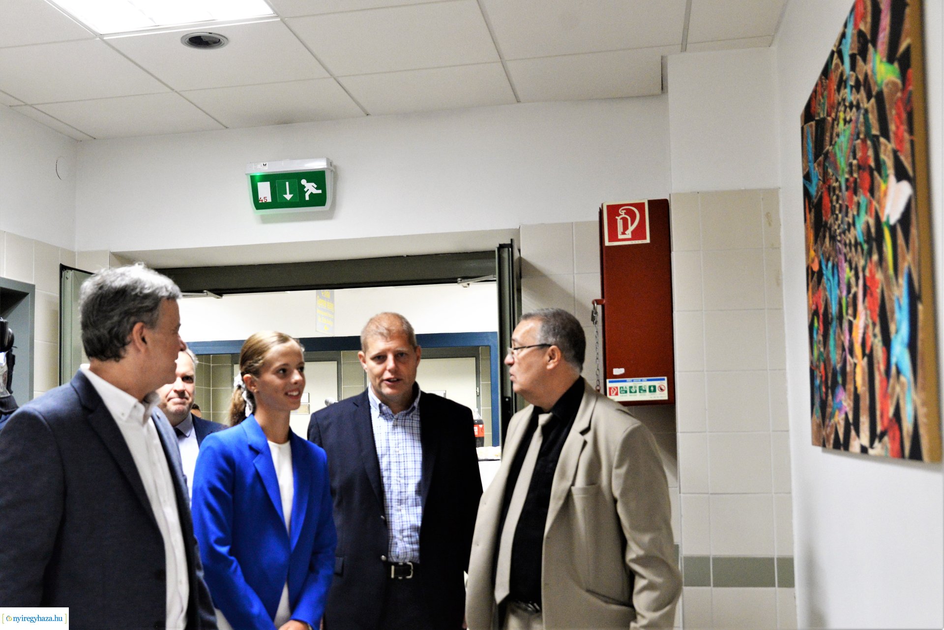 Sávolt Karolina festményei a Fül-Orr-Gégészeti Osztályon