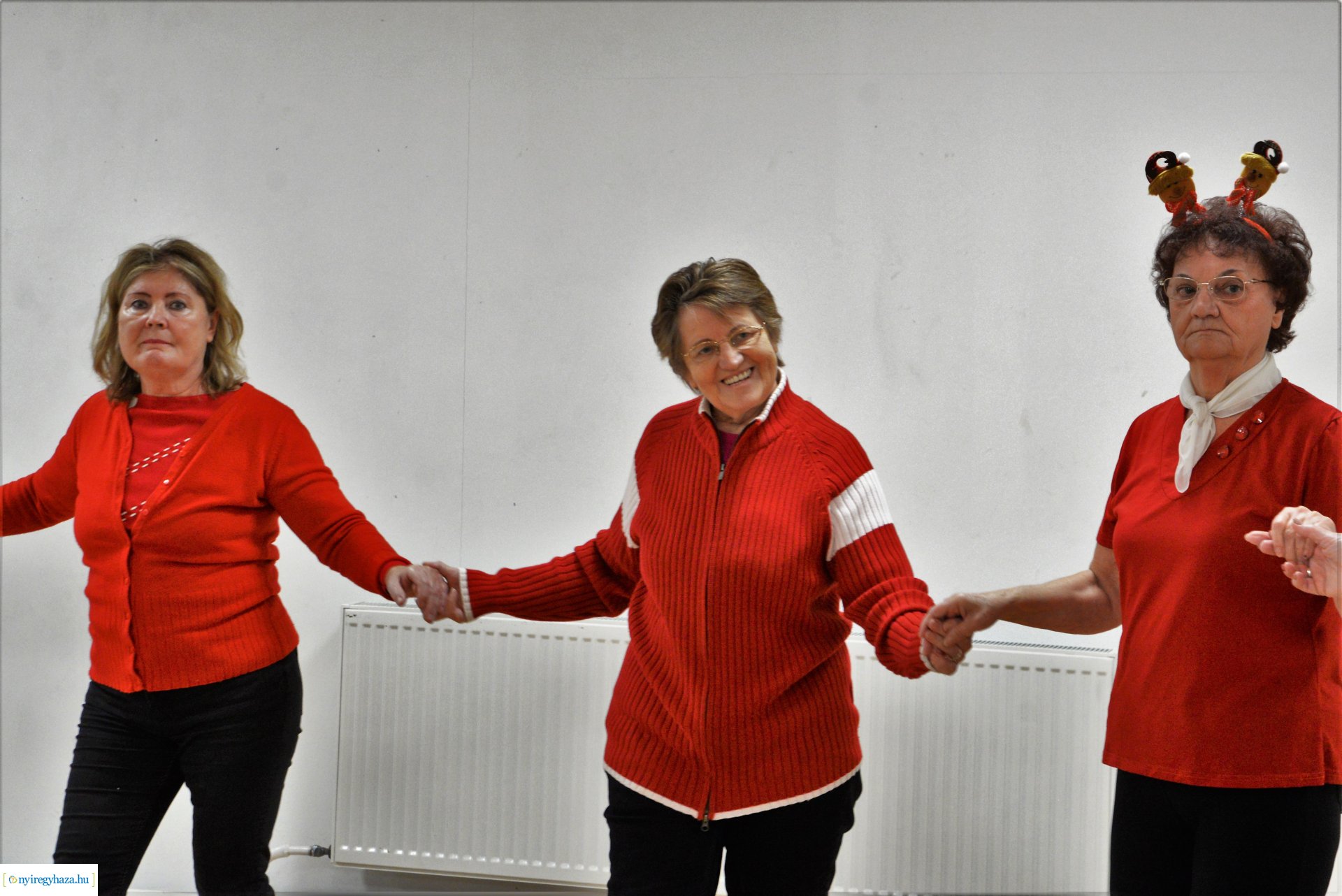 Senior örömtánc az Alvégesi Művelődési Házban