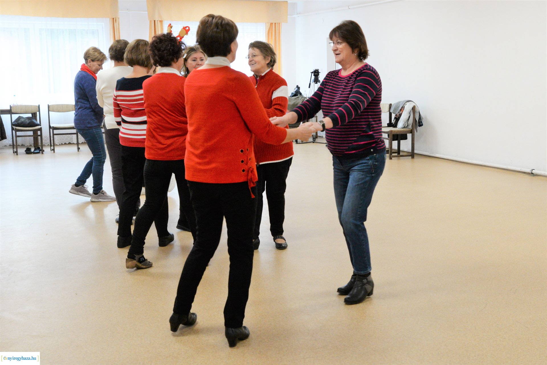 Senior örömtánc az Alvégesi Művelődési Házban