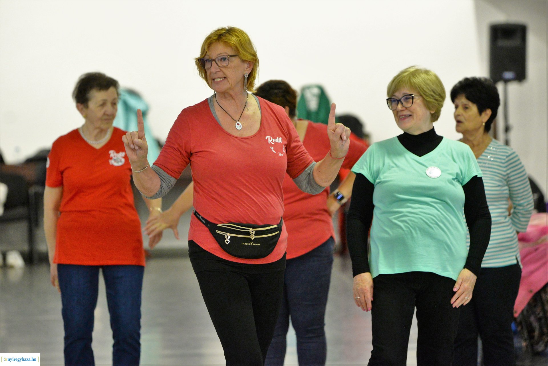 Senior örömtánc oktatás 2023