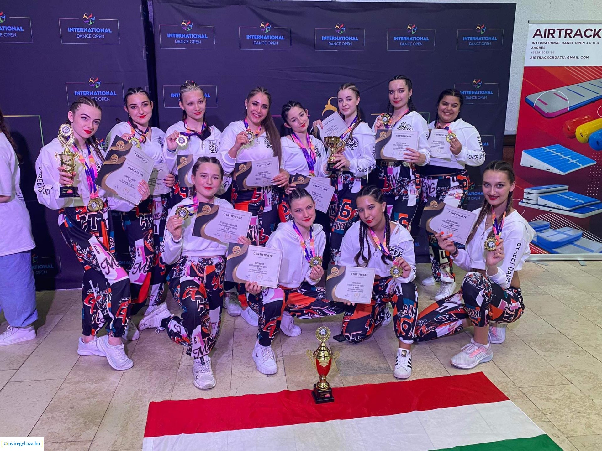 Sikerszériában a Street Dance School táncosai