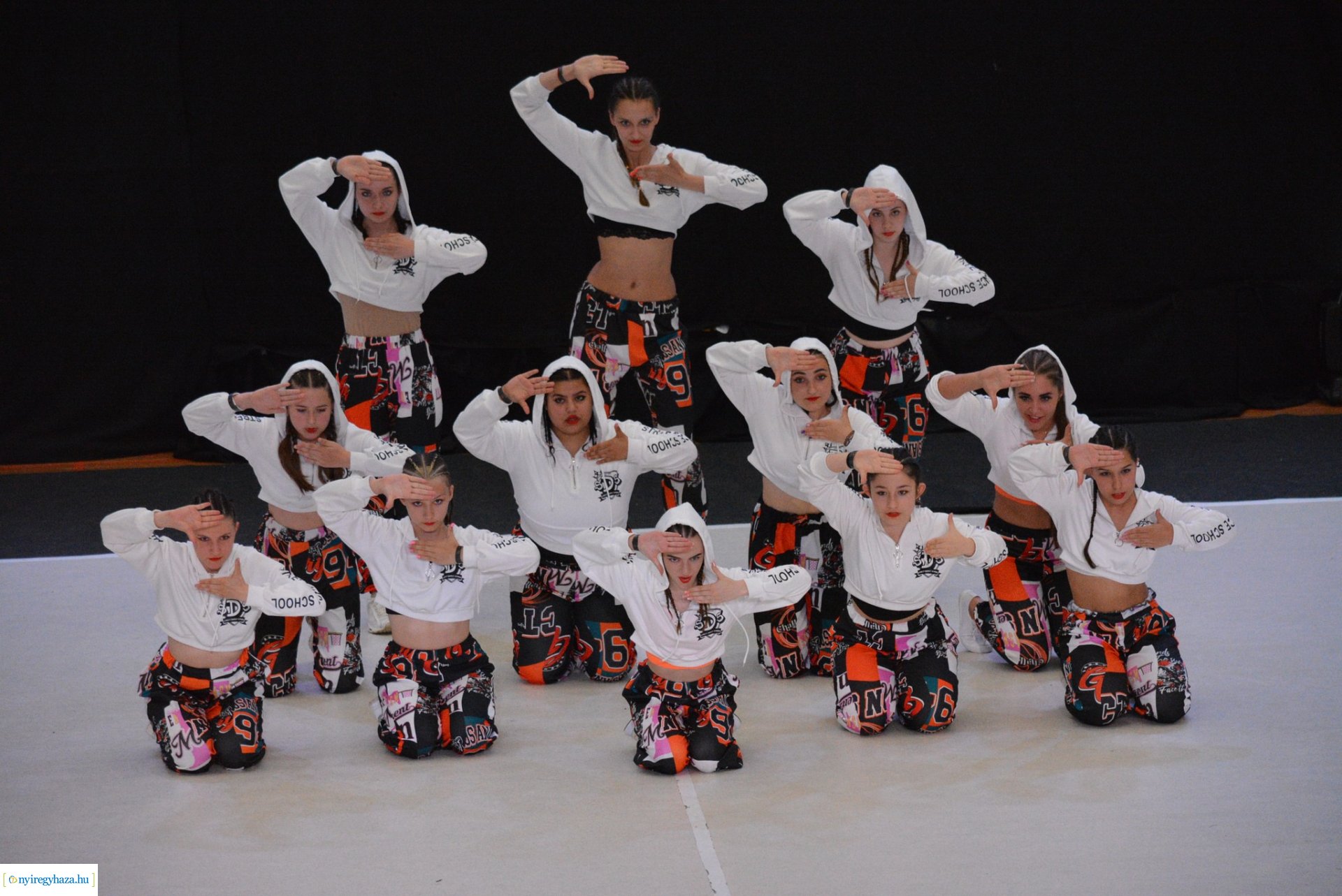 Sikerszériában a Street Dance School táncosai