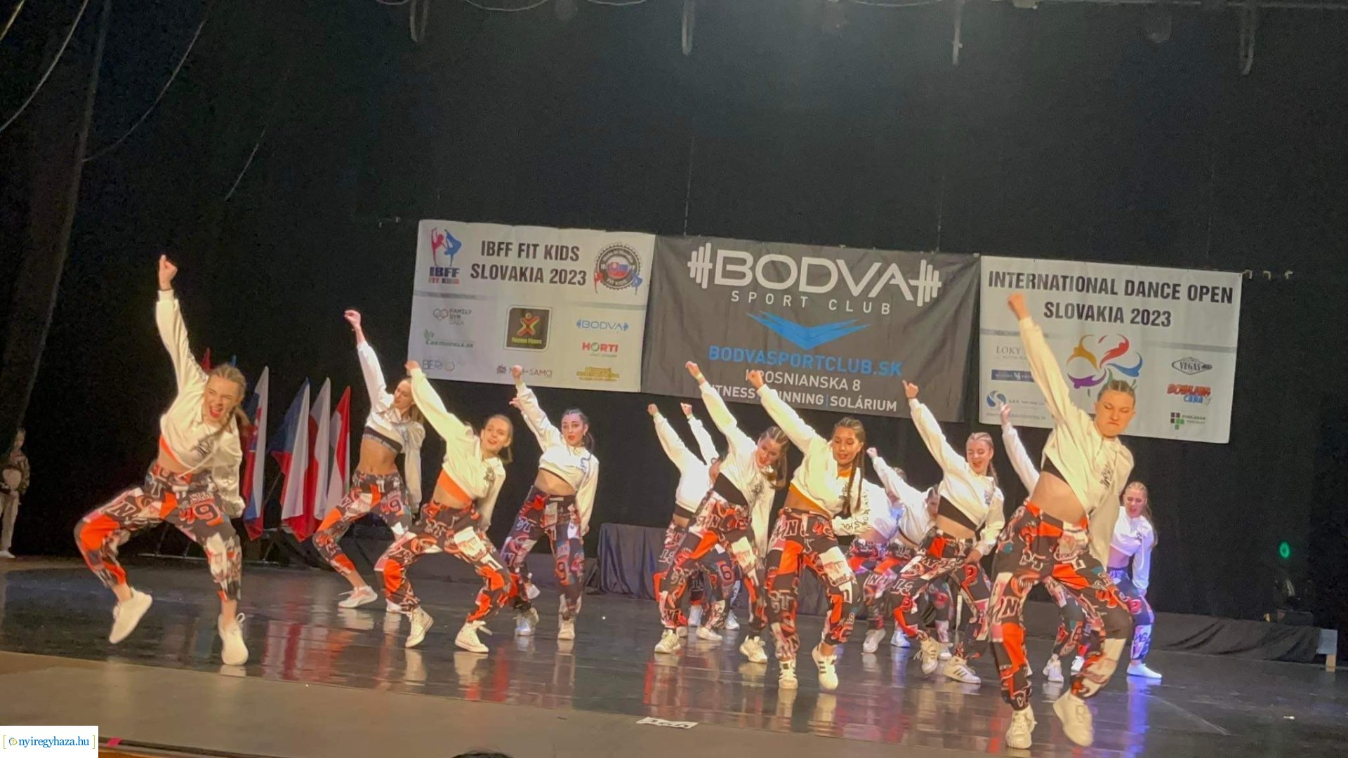 Sikerszériában a Street Dance School táncosai