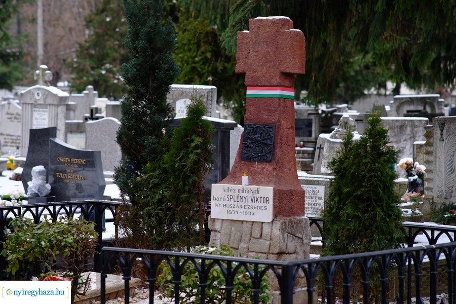 Síremlékek felújítva az Északi temetőben