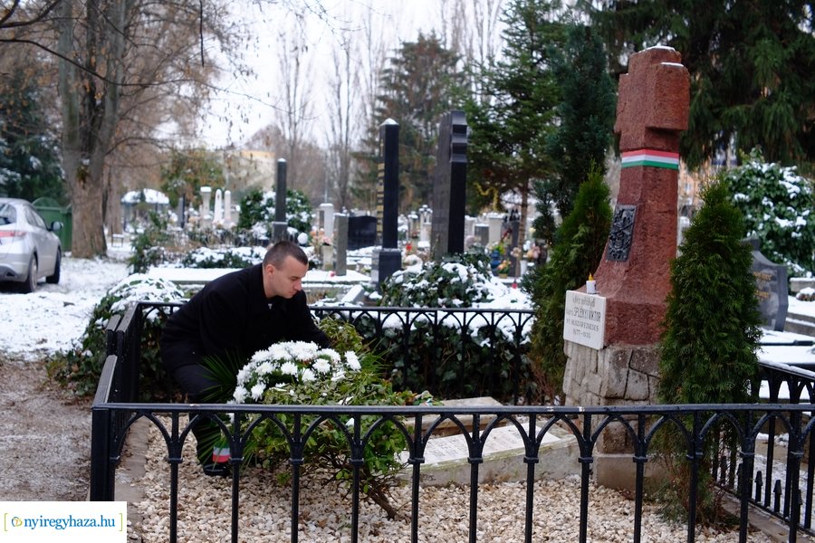 Síremlékek felújítva az Északi temetőben