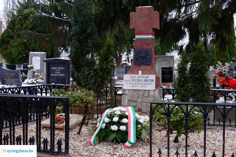 Síremlékek felújítva az Északi temetőben