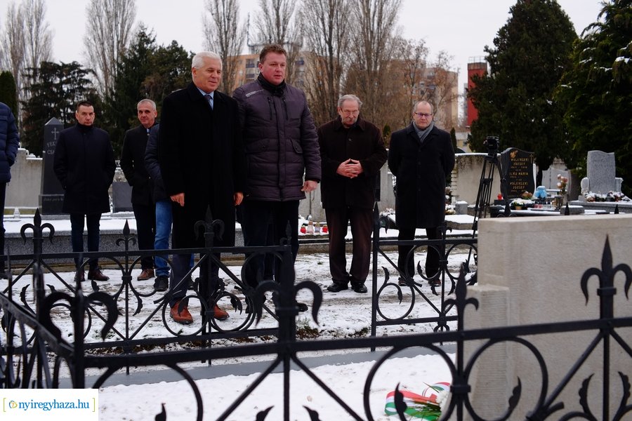 Síremlékek felújítva az Északi temetőben