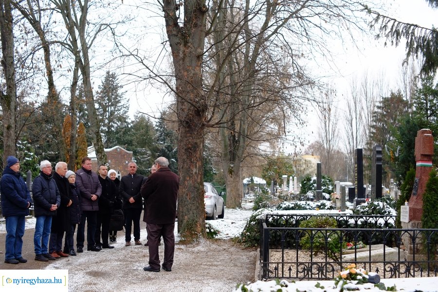 Síremlékek felújítva az Északi temetőben