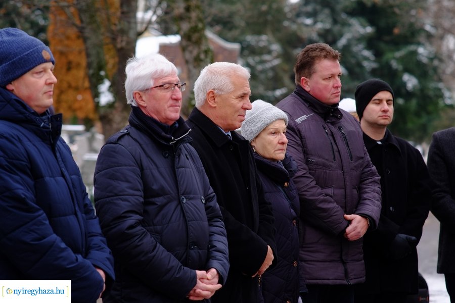 Síremlékek felújítva az Északi temetőben