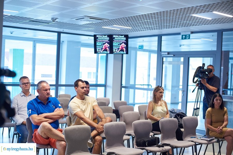 Sitku Ernő Emléktorna beharangozó