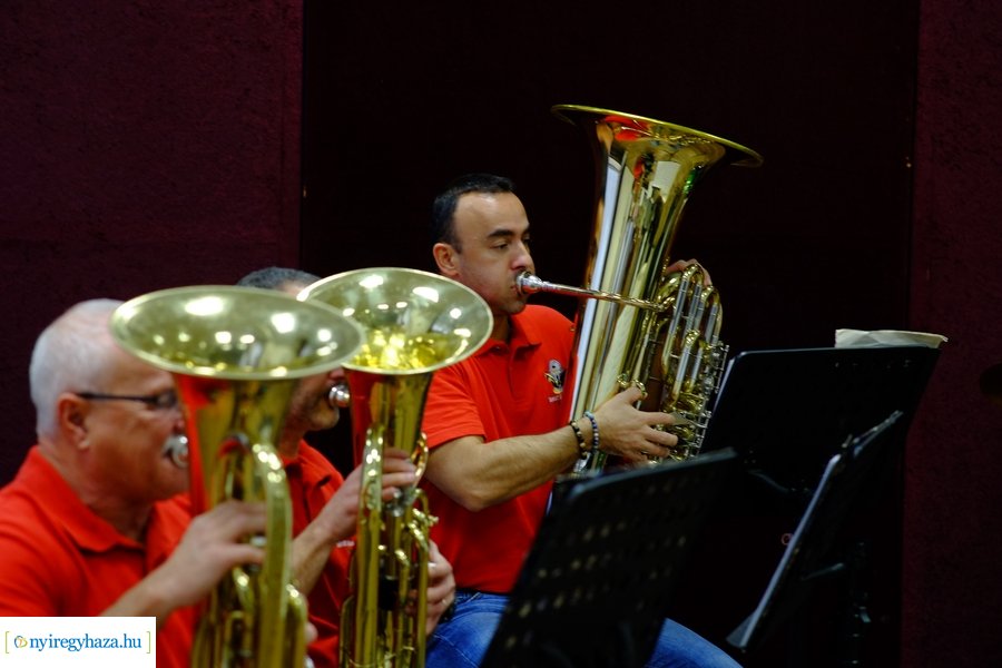 Smart Brass Band koncert időseknek