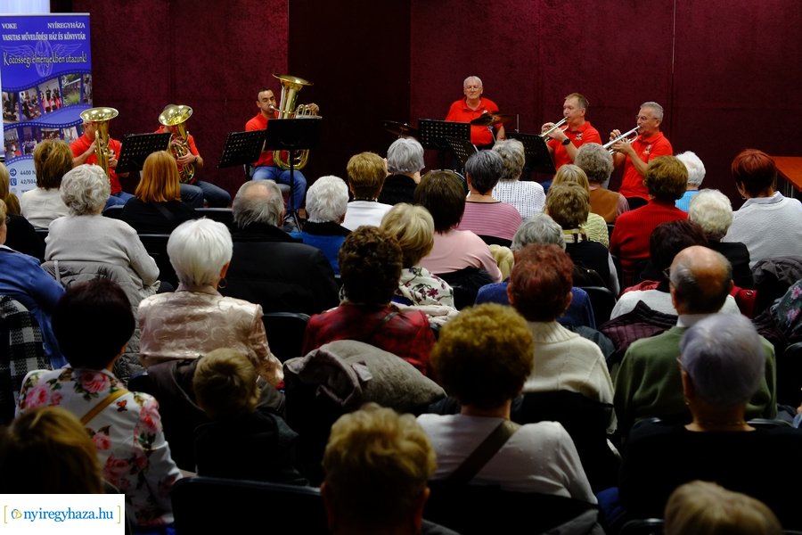 Smart Brass Band koncert időseknek