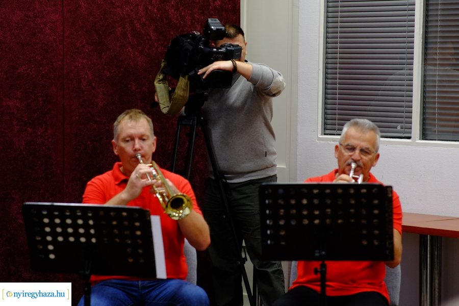 Smart Brass Band koncert időseknek