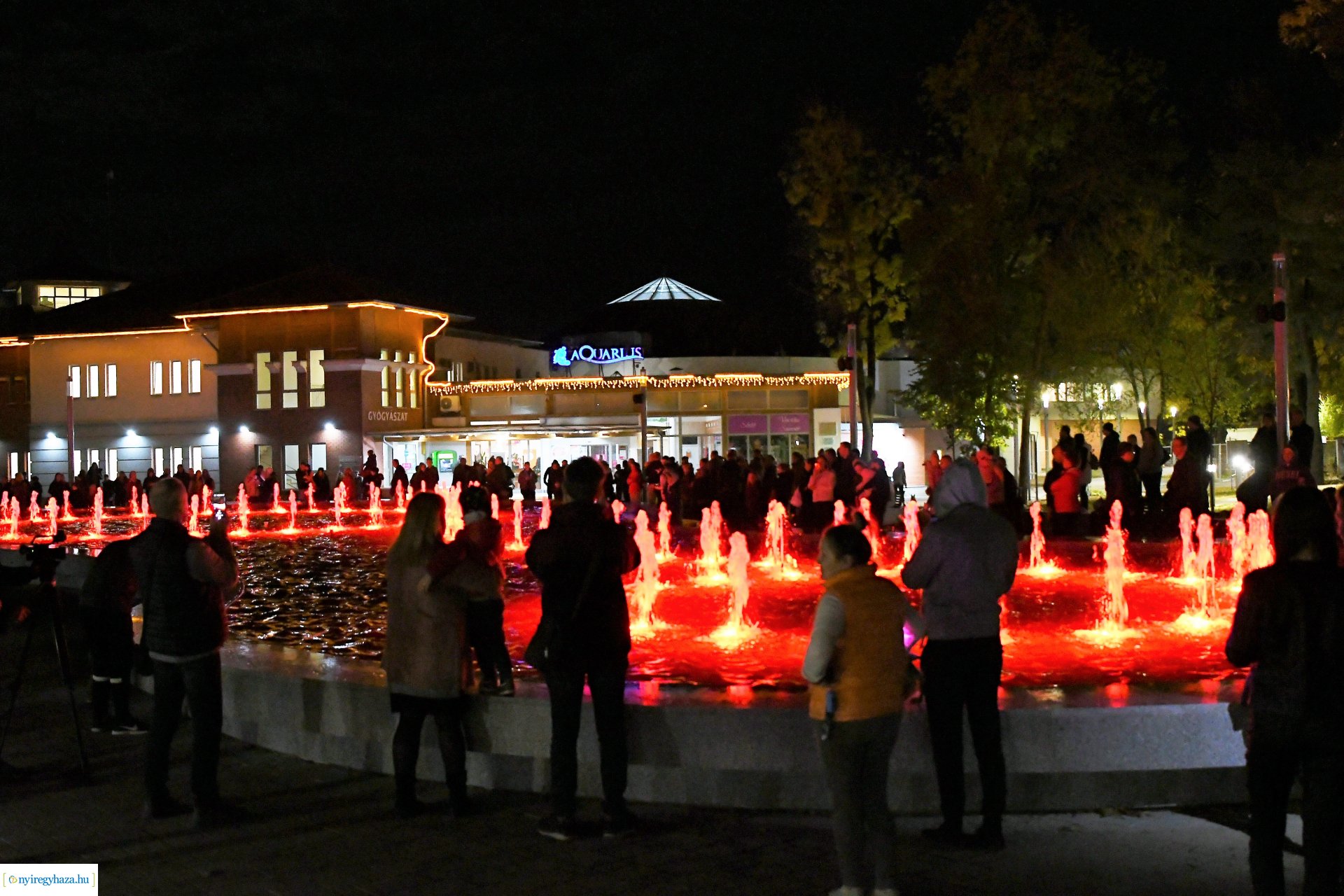 Sóstó új látványossága - elkészült a szökőkút