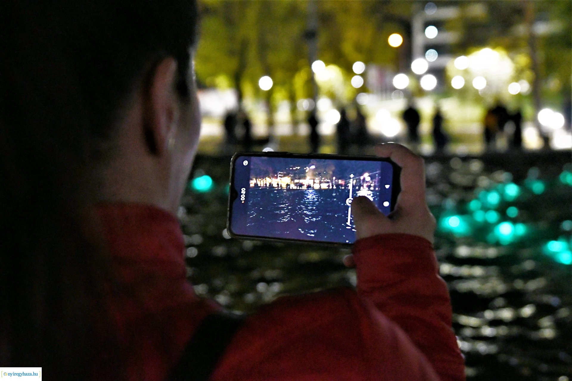 Sóstó új látványossága - elkészült a szökőkút