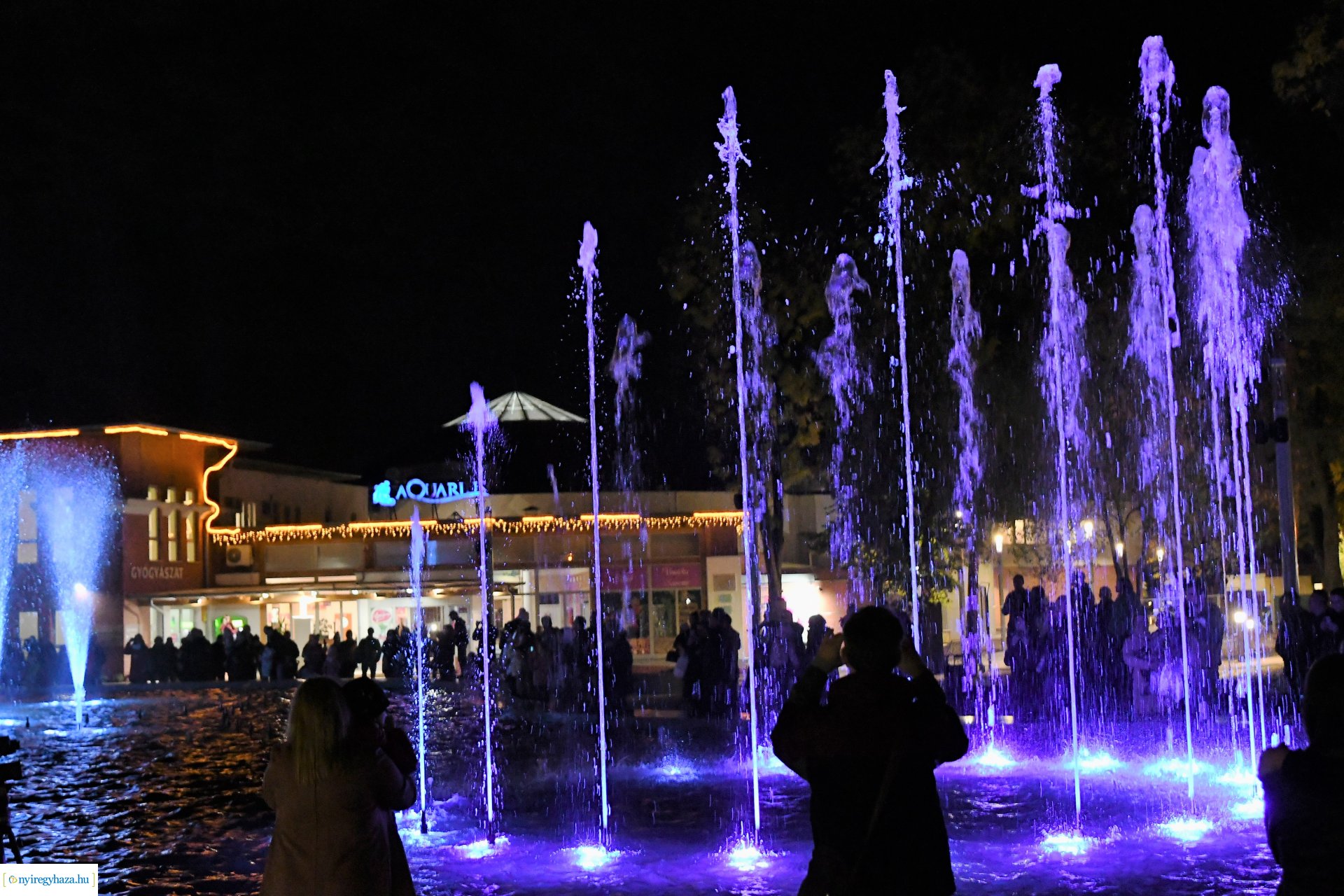 Sóstó új látványossága - elkészült a szökőkút