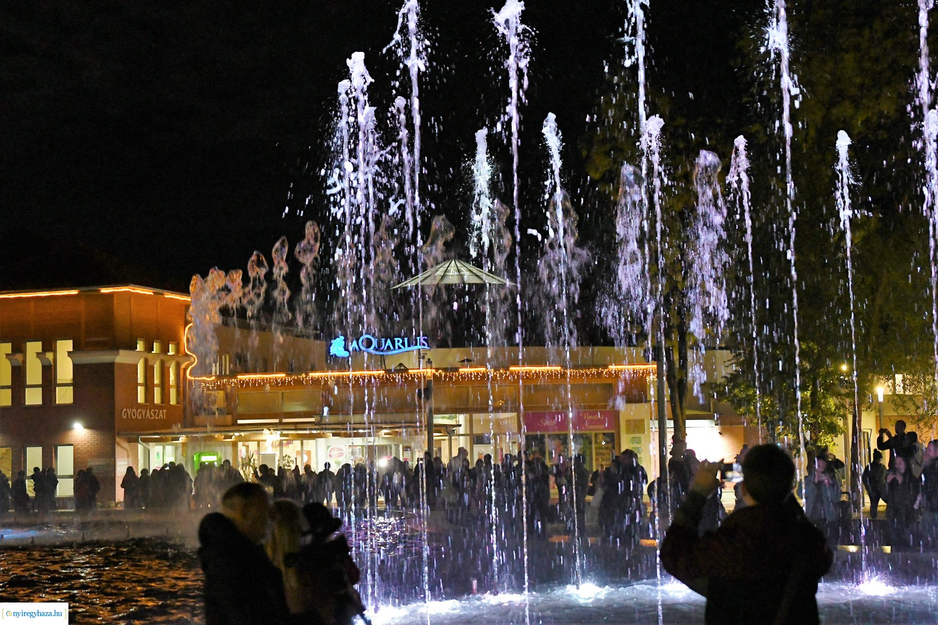 Sóstó új látványossága - elkészült a szökőkút