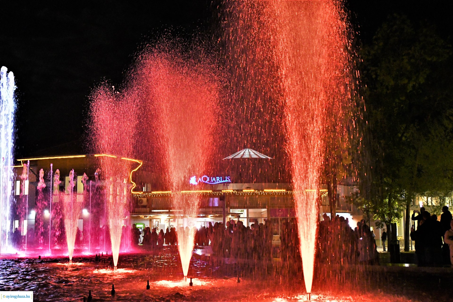 Sóstó új látványossága - elkészült a szökőkút