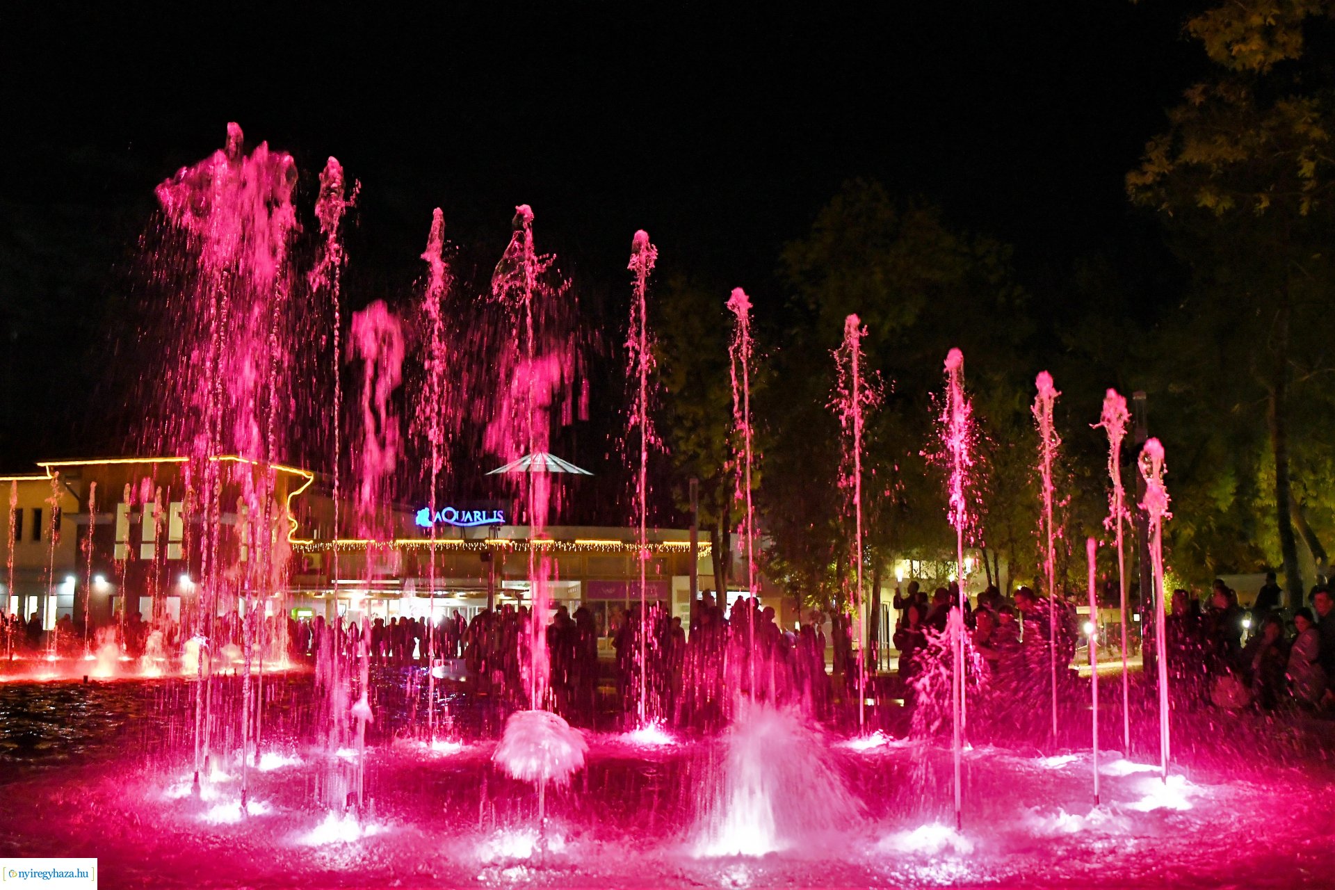 Sóstó új látványossága - elkészült a szökőkút