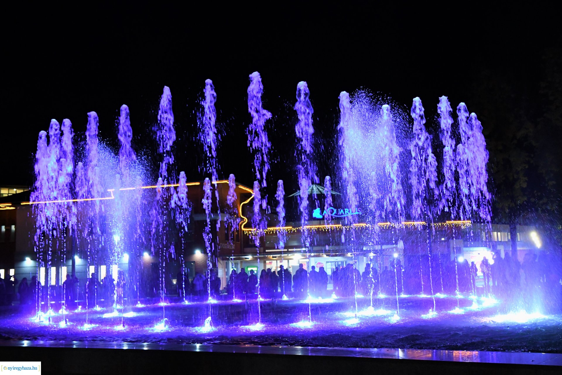 Sóstó új látványossága - elkészült a szökőkút