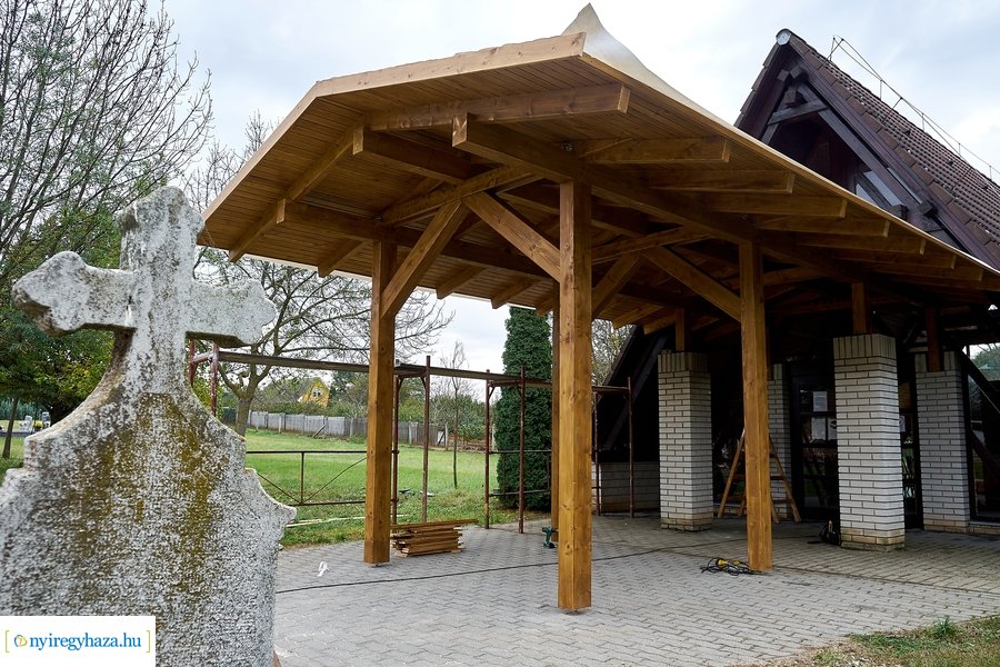 Sóstóhegyi temető felújítása