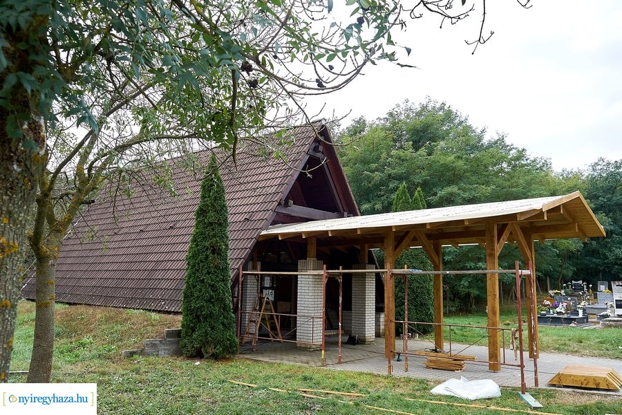 Sóstóhegyi temető felújítása