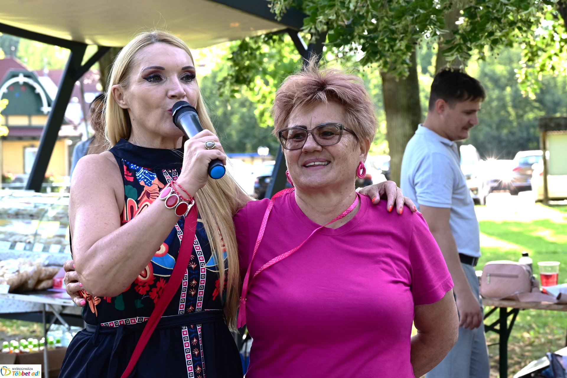 Sóstói Folk-és Táncesték a Sóstói Piacon