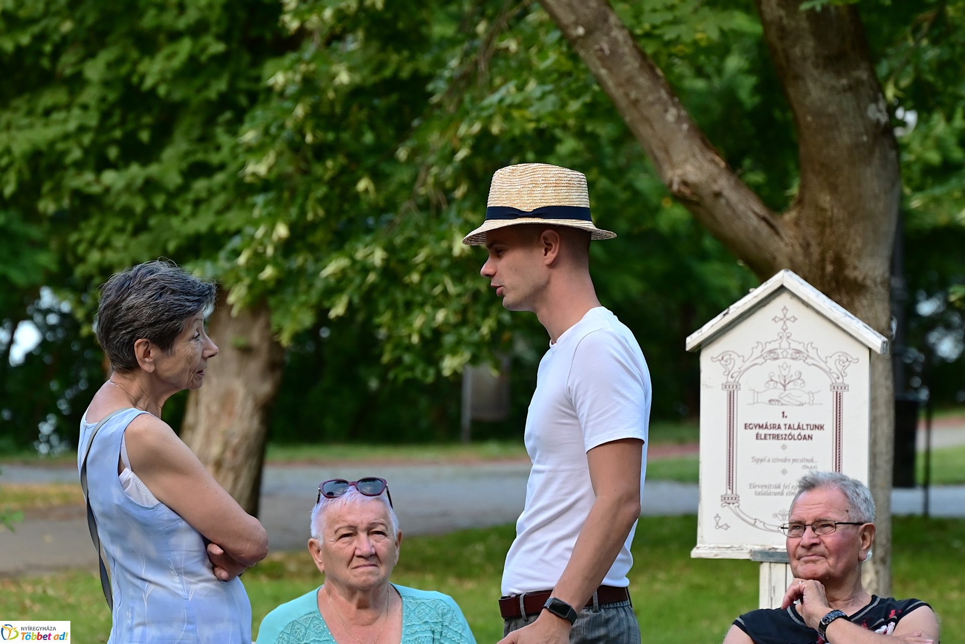 Sóstói Folk-és Táncesték a Sóstói Piacon
