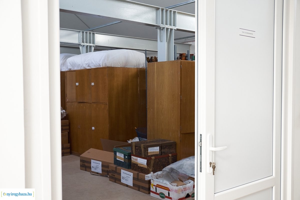 Sóstói Múzeumfalu 200416