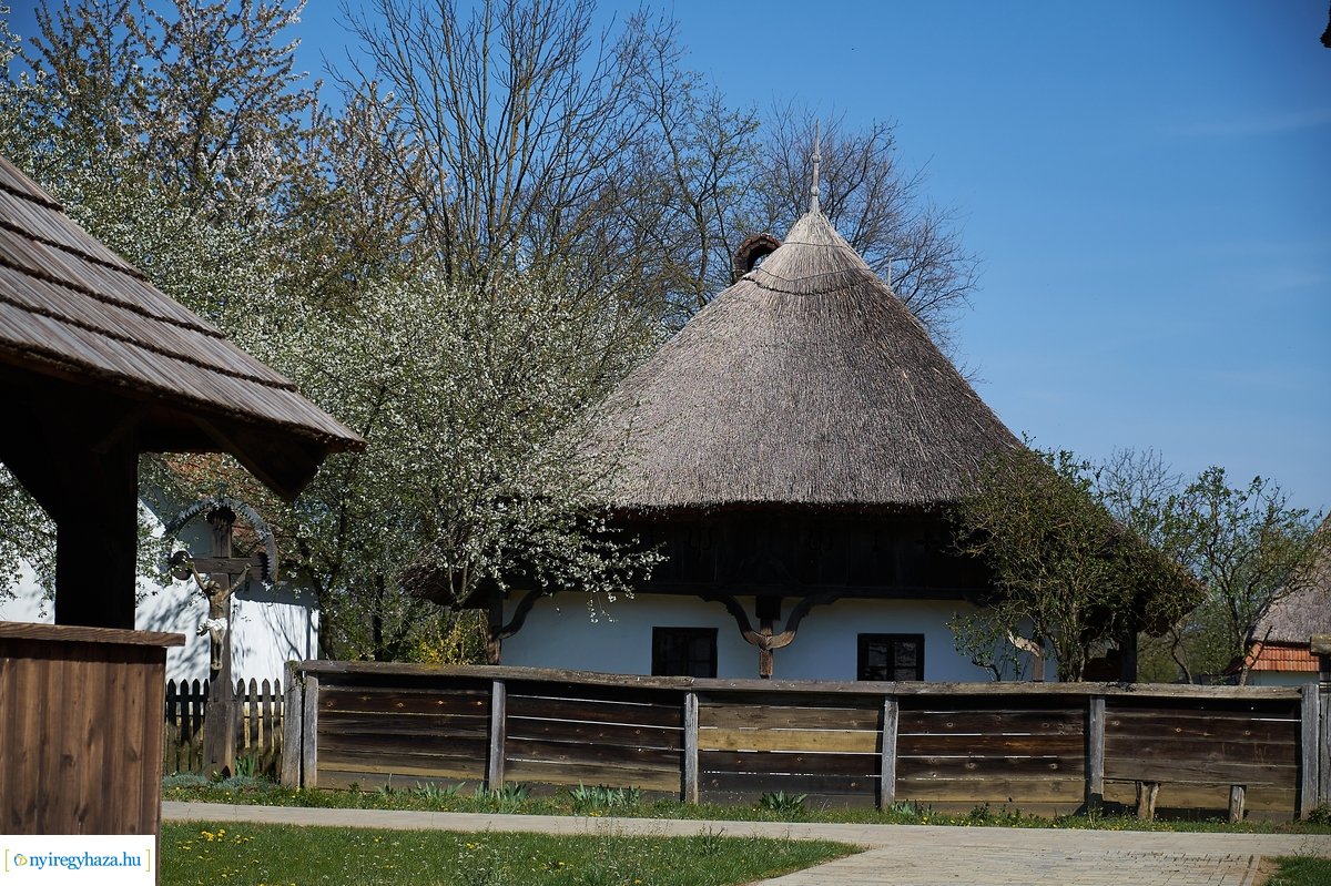 Sóstói Múzeumfalu 200416