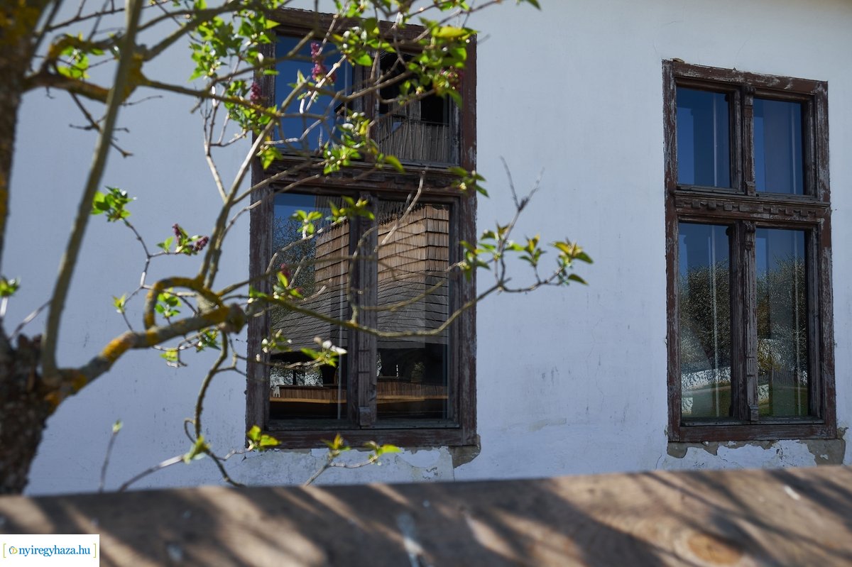 Sóstói Múzeumfalu 200416