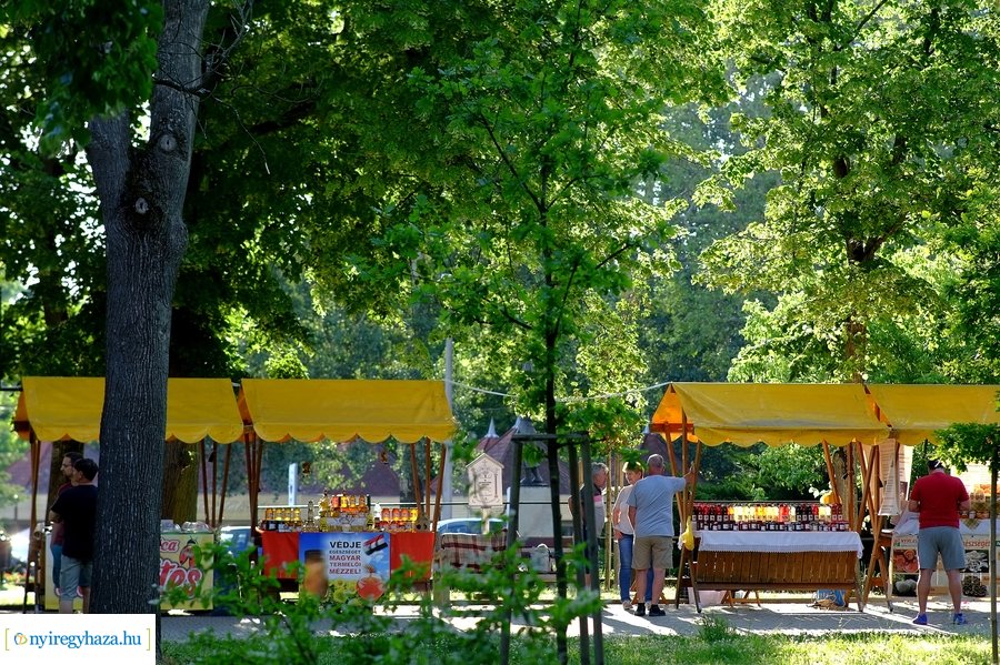 Sóstói piac 20210612