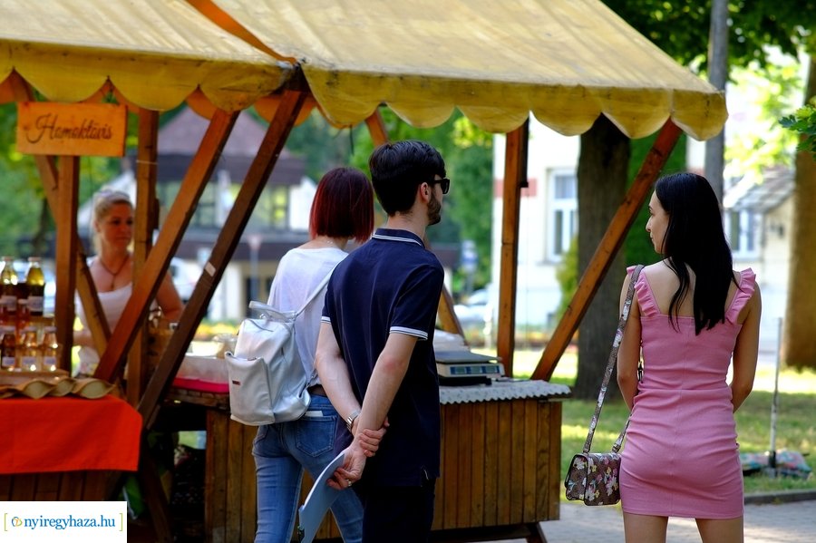 Sóstói piac 20210612