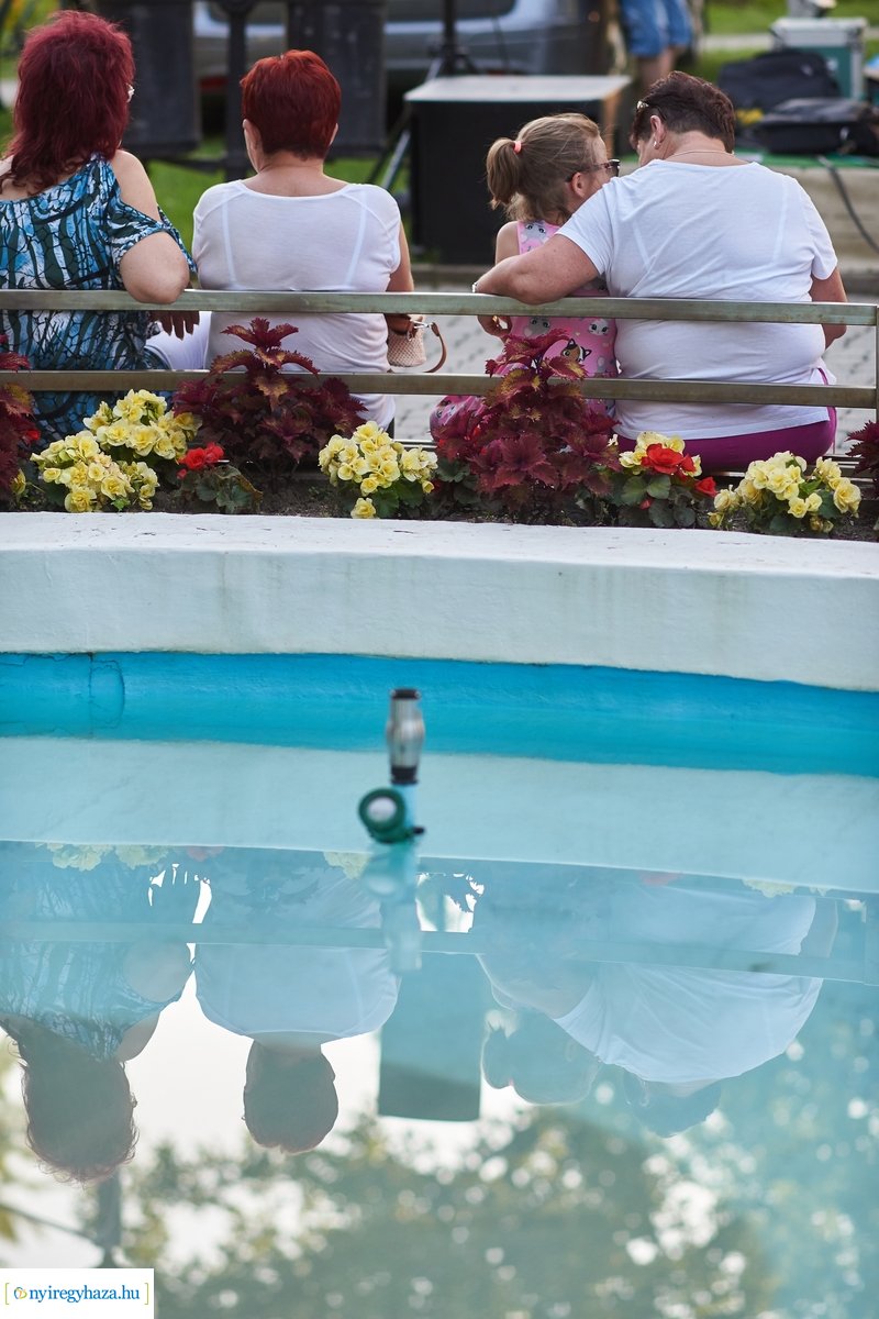 Sóstói Piac és Térzene 20200701