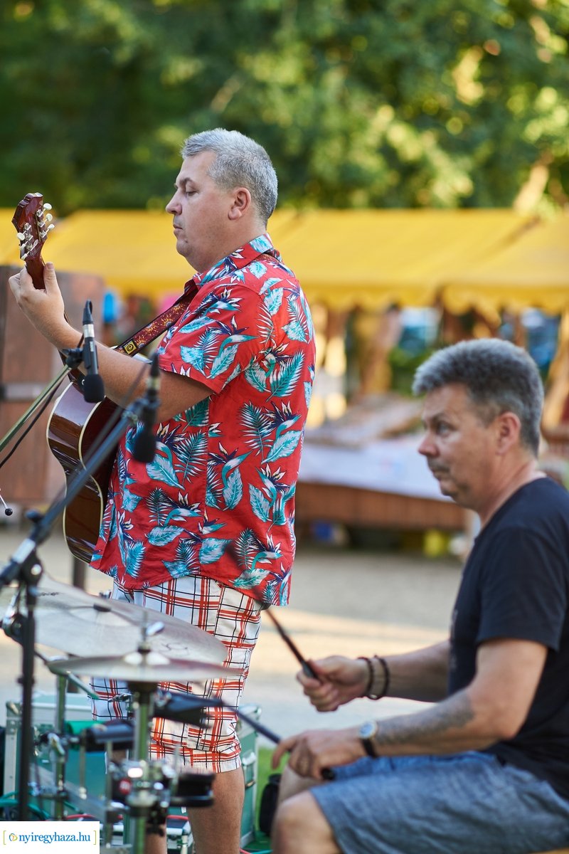 Sóstói Piac és Térzene 20200701